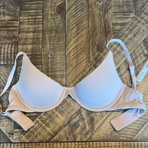 Skims fits everybody scoop plunge bra 30D